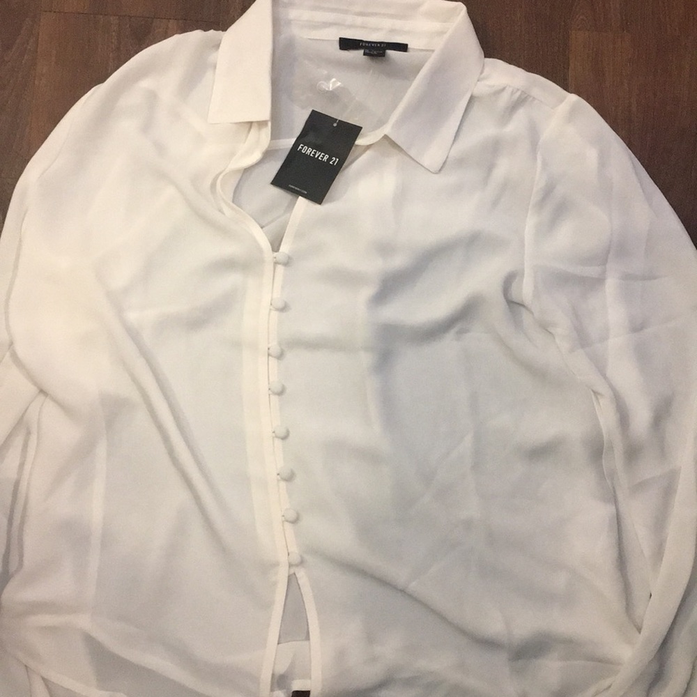 White button up collar shirt